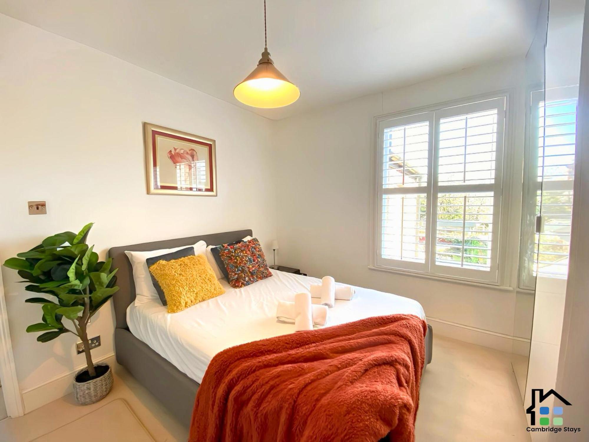 Cambridge Stays 3Br House, Easy Walk To City Center, 2 Showers, Garden, 2 Free Parking Spaces Bagian luar foto
